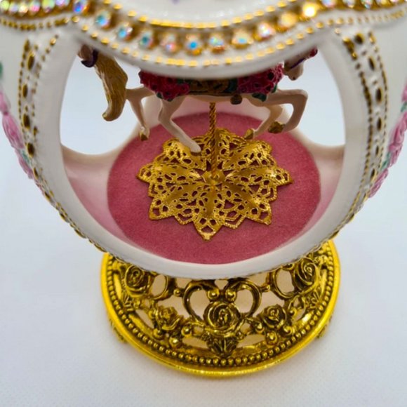House of Faberge Franklin Mint Musical Carousel Egg NEW - Picture 7 of 12
